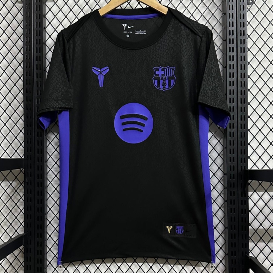 7655facd3836cffdca4c7efa7fe74f10.jpg Voetbalshirt Barcelona 2025/26 Special Edition Black