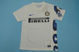7B6BB879-5EE5-4946-9F1D-23D7A8986F24.jpg Inter Milan Uitshirt 2010/11