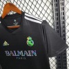 7FBB41CC1B27FB57A1EF7D4B8C7B6D2F_540x_f17aed9f-47b7-4596-a39c-a25c190fce10.jpg Real Madrid 2023-2024 Zwart Balmain Shirt