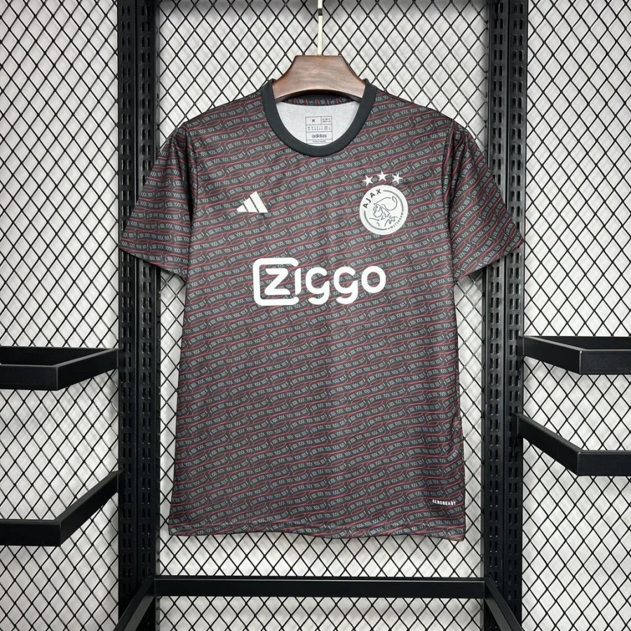 7bfea4ecf15786f7cb78e01b81d41b97.jpg Ajax Amsterdam Voorwedstrijdshirt 2024-2025
