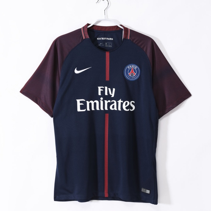 7e5c33f8d1a8c438463159372b2159f5.jpg PSG Thuisshirt Retro 2017-2018