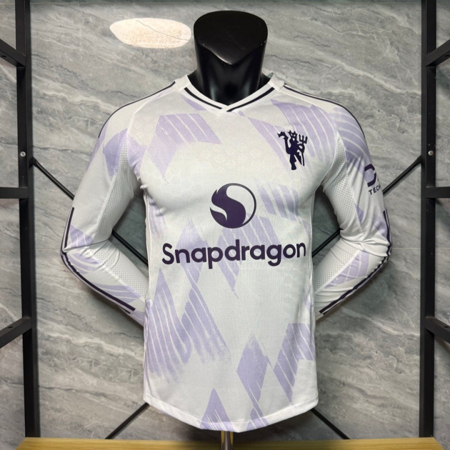 81122cb46b6516e8db88cf396afca079.jpg Manchester United Uitshirt 25/26 Lange Mouwen