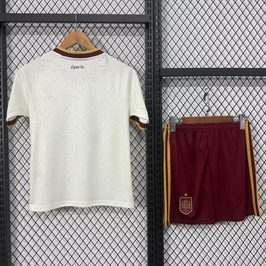 8635c59d12c68d3c387be76168abbe81.jpg Spanje Uitshirt 2026