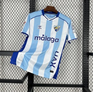 8F559D62-1466-4822-94AD-3DCB221BB665.jpg Voetbalshirt Malaga Thuisshirt 2025/26
