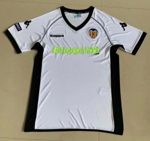 90D13D83-87C0-4C66-B7FA-12C503A33F67.jpg Valencia CF 2010/11 Thuisshirt