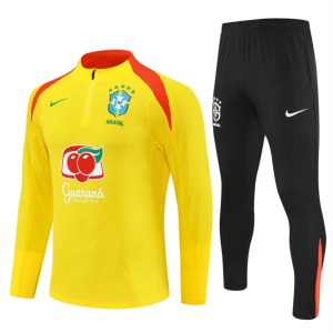90fe22b1f326513337f763fa9806ed6d.jpg Brazilië 25/26 Geel Officieel