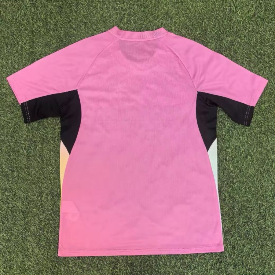 93cdd7316f9696dd655da5178fb890cd.jpg Portugal Voetbalshirt 2026/27 Speciaal Kleurrijk