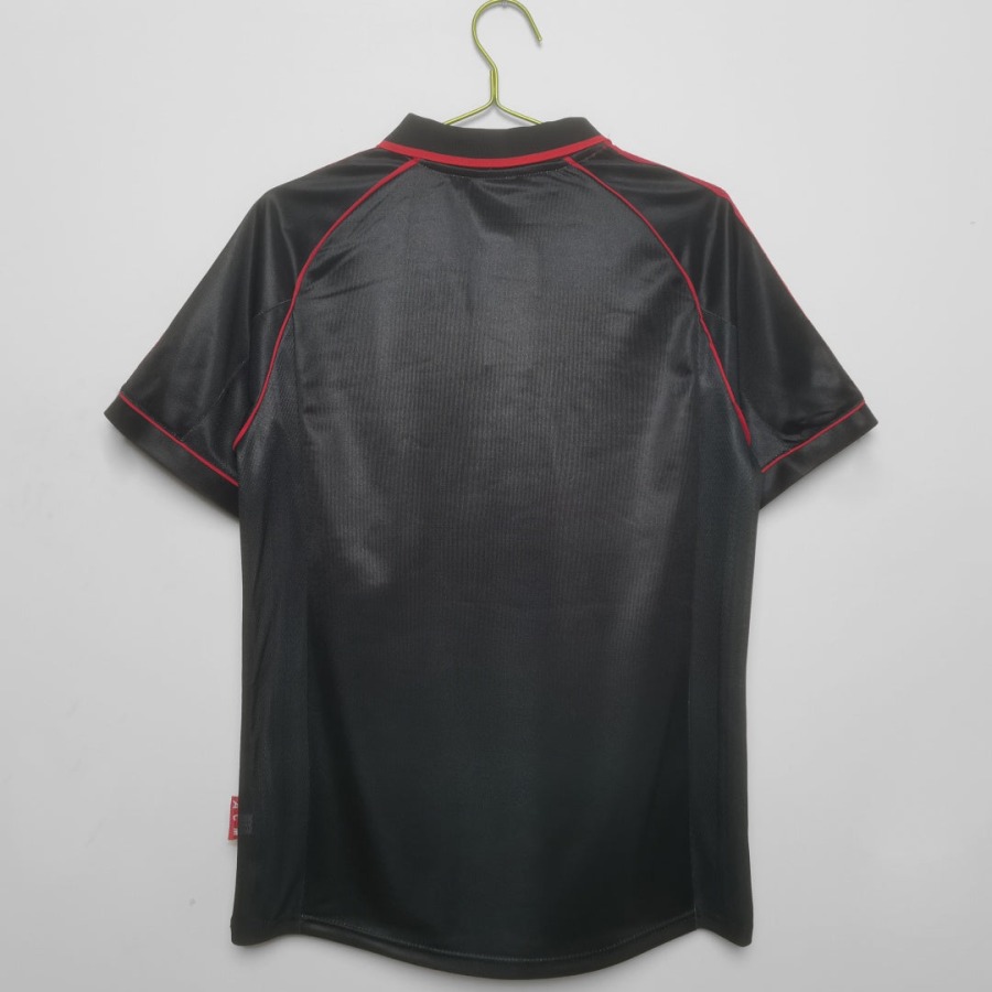 98aa3f8b19a85bd560430d35f23395e1.jpg AC Milan Derde Shirt 1998-1999 Retro