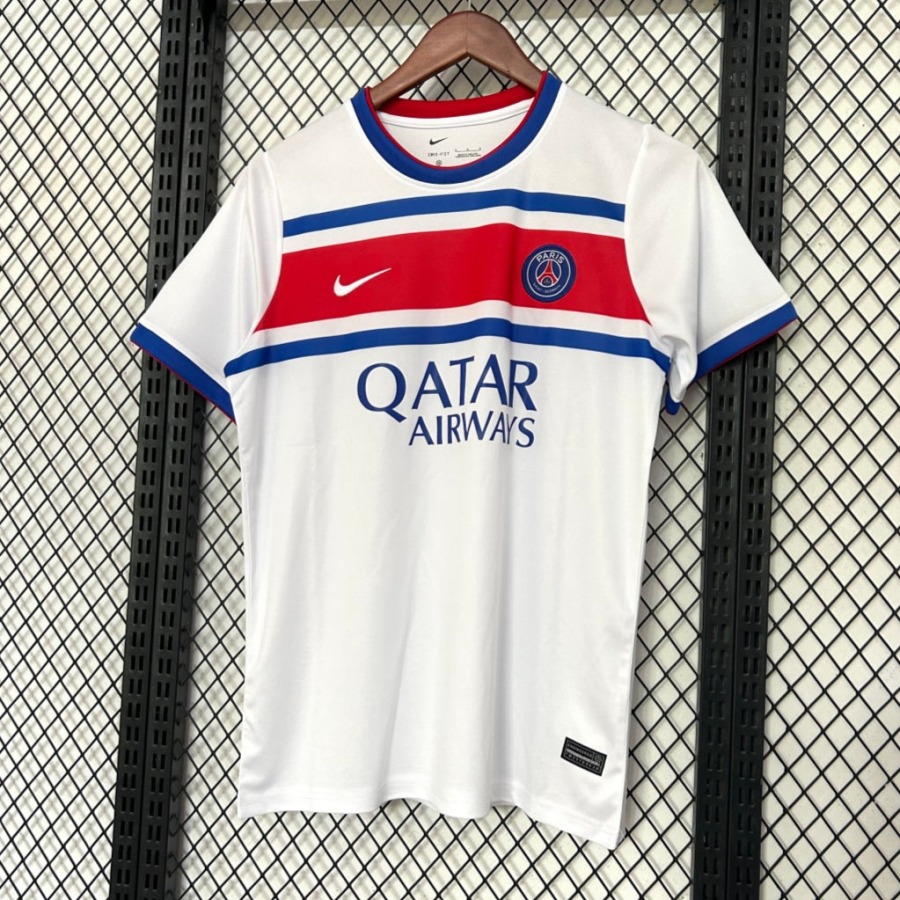 98dbcaeae23b637cf4abb3f8a7245b96.jpg PSG Trainingsshirt Wit 2026/27