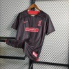 9fc058fa_540x_c4229d03-fc86-4dfc-80b8-3124bf3e64e2.jpg Liverpool 2023 Premium Streetwear Voetbalshirt