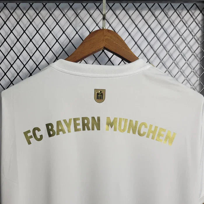 A1217CFA-46B9-4F3D-AE6B-F7E1460AB75E.jpg Uitshirt Bayern München 2022-2023
