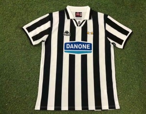 A57DF7FE-641A-450C-BD6D-72BD58C96159.jpg Juventus Thuisshirt 1994/95