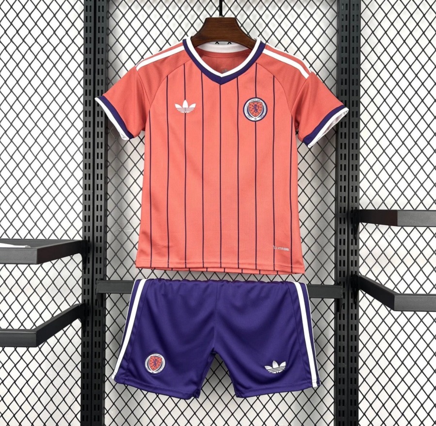 A5BD604A-21A4-4D8E-93B9-5107B0536A62.jpg Kindervoetbalshirt Schotland Uitshirt 2026