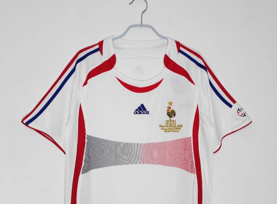 B1C91A15-536A-4013-B207-474557D138AD.jpg Frankrijk 2006 Uitshirt
