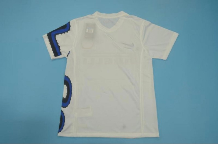 B1FBED6B-3595-497A-862F-3CCF3FC9998A.jpg Inter Milan Uitshirt 2010/11