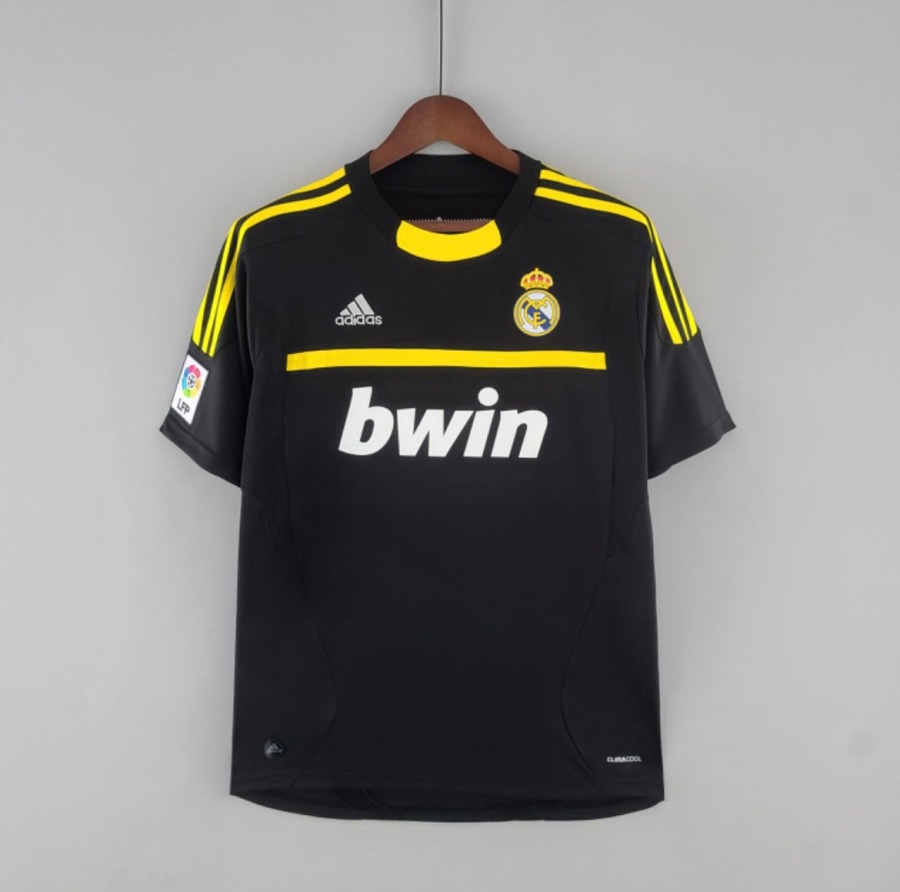 B2469A6F-C09E-4CB9-91DE-FB1AF753B495.jpg Real Madrid Keeper Shirt 2011/12
