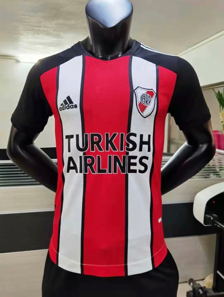 CD3FBD9F-3690-4588-9F51-7E767495C60A.jpg Thuisshirt River Plate 2021/22