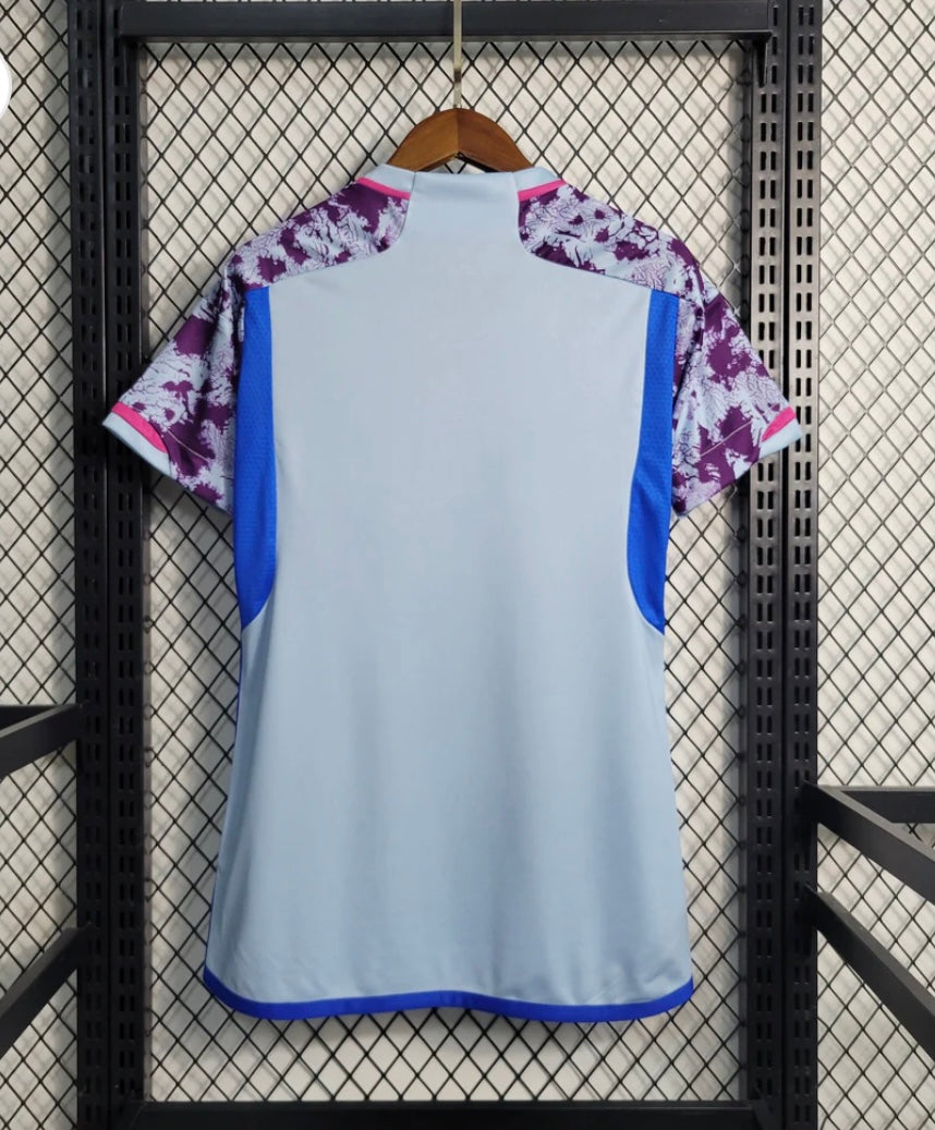 D107AA03-623C-40CE-B3BF-69F2875D746B.jpg Spanje Derde Shirt 2023