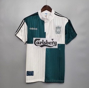 FDDACC22-FCCA-4279-B587-0B66F372DFE1.jpg Liverpool 1995/96 Uitshirt
