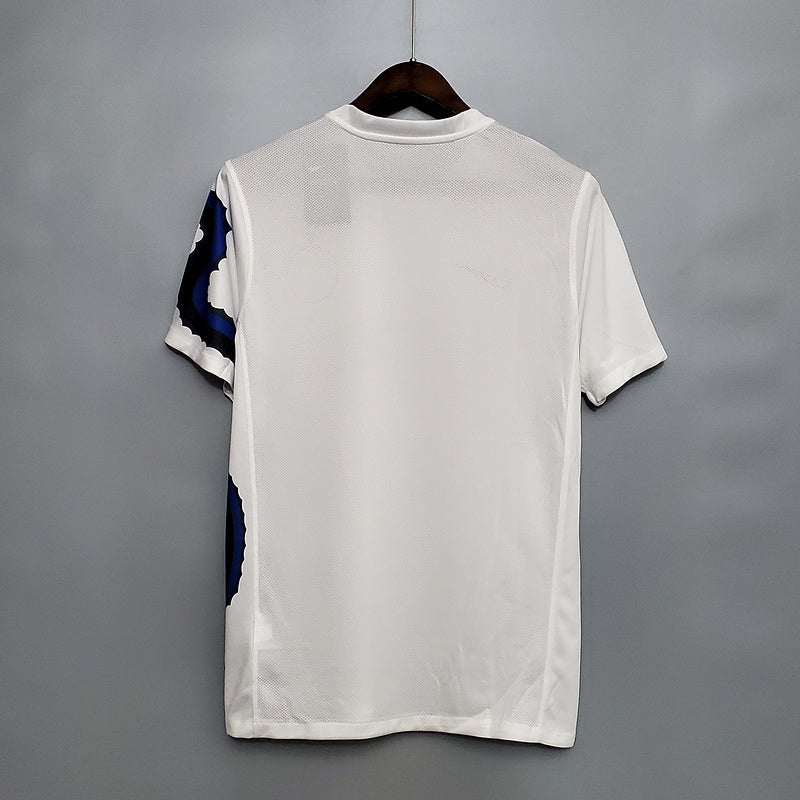 IMG-1648_0c665247-92ec-4bcf-a3b5-d0c16c6514ea.jpg Inter Milan Retro Uitshirt 2010