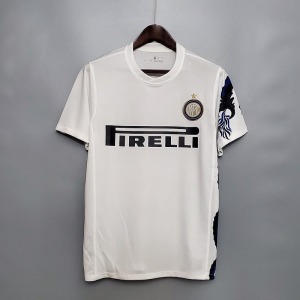 IMG-1649_95782b4d-f01b-4f33-b827-ebaf54cf2146.jpg Inter Milan Retro Uitshirt 2010