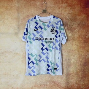 WhatsAppImage2024-12-11at09.36.33_59e45283-6a51-4278-9a0d-465c6bcd3c9b.jpg Inter Milan 24/25 Speciaal