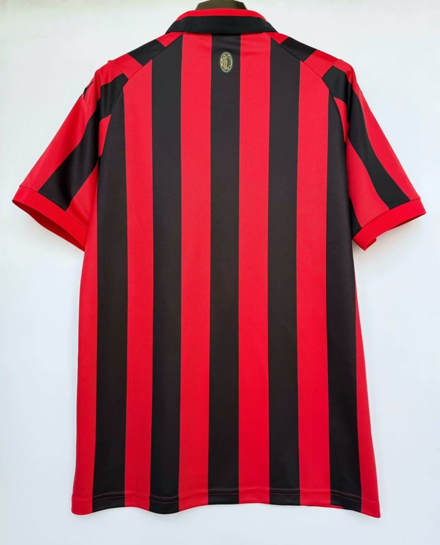 WhatsAppImage2024-12-28at13.35.11_1_703ff0a0-6f46-4057-af85-84abf3ecdb45.jpg AC Milan 2024/25 Speciale Editie Shirt