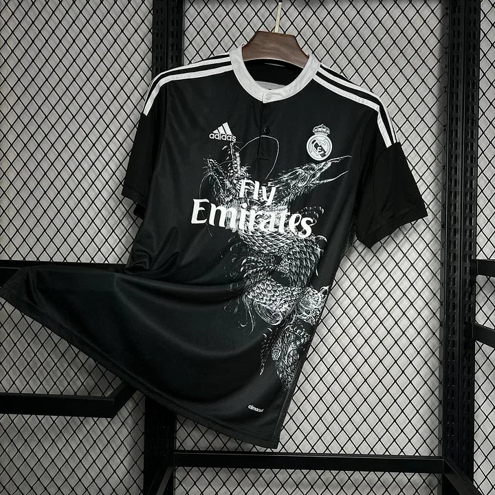 a07b8c7af2152ac582c8cae17d3abbb2.jpg Voetbalshirt Real Madrid Retro 2014-2015