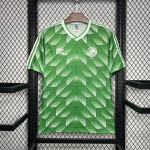 a7e4b0e3b07c01c5bad5a59e90197e47.jpg Voetbalshirt Duitsland Retro 1990