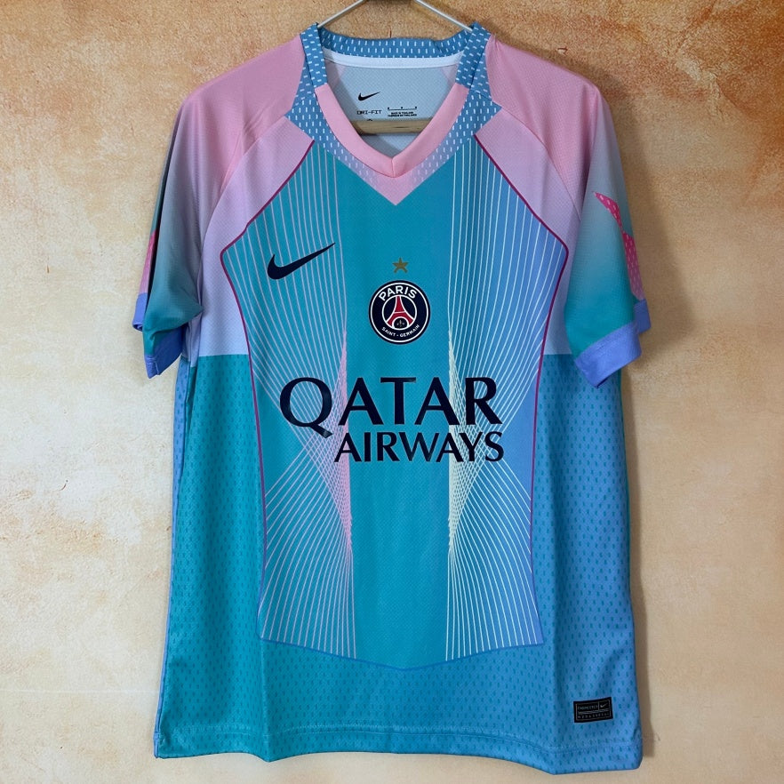 b8738c22103b8366d8816a36d72e123d.jpg PSG 2025/26 Blauw Special Edition Shirt