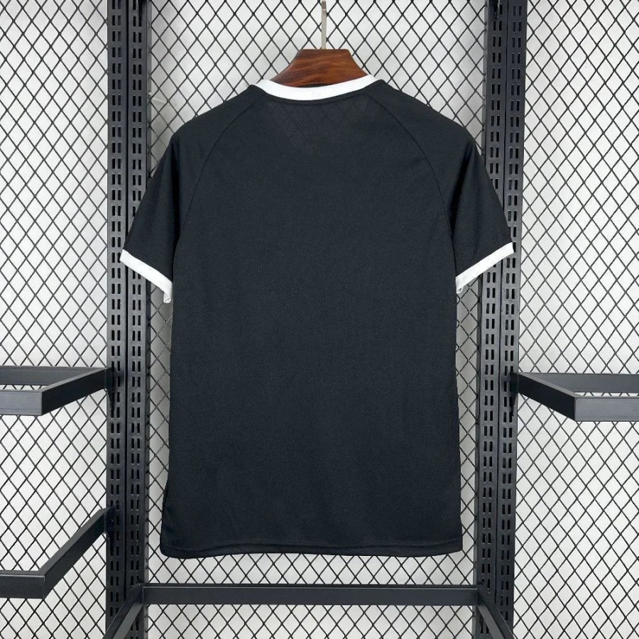 c66f30c5.jpg Ajax Concept Shirt 2025-26
