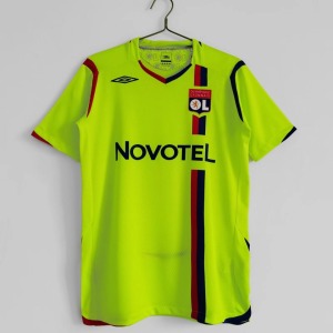 d51ad00c94595445901eff2ad8a117c9.jpg Voetbalshirt Lyon Uitshirt 2008-2009 Retro