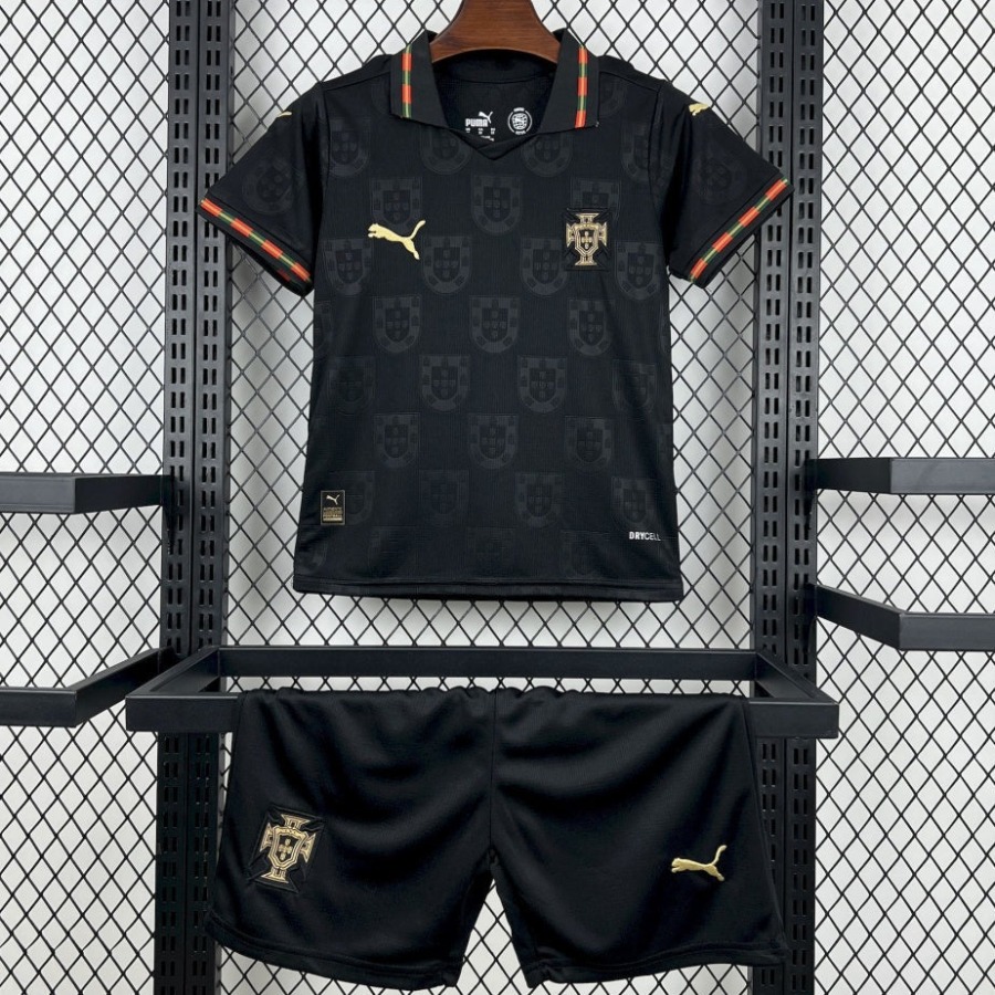 d891028dab97dfedc0981108b00747f1.jpg Maillot Portugal Enfant 2025/26 Spécial