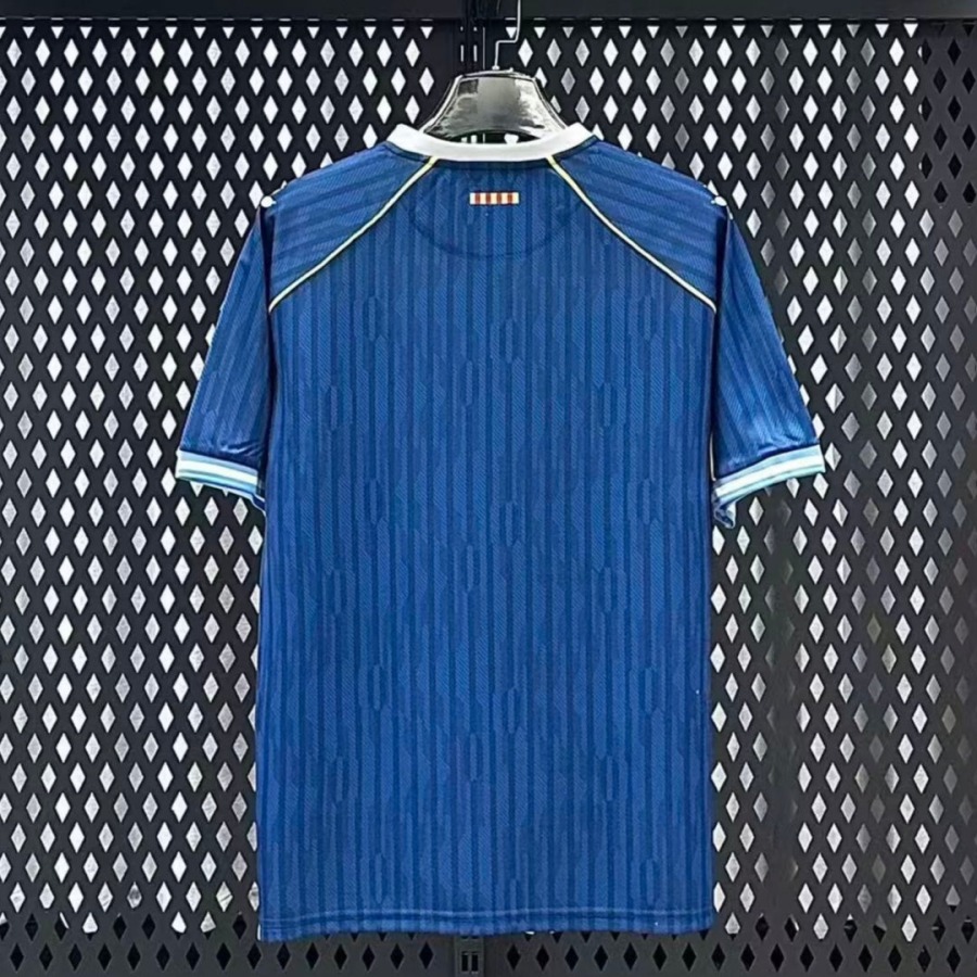 e7d81a37652789360bd73b4d6a17b030.jpg Spanje Third 2025/26 Blauw Premium