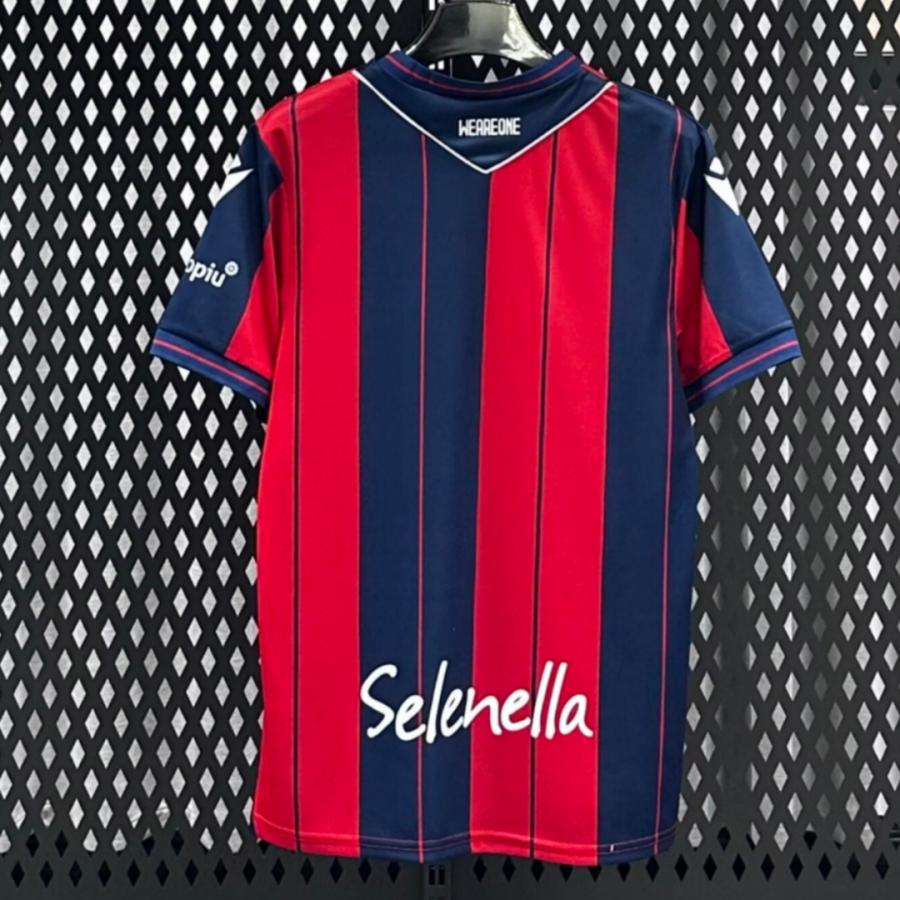 f16ec69a3fc587a2338e16a8c1909fd0.png Bologna Thuisshirt 2025/26
