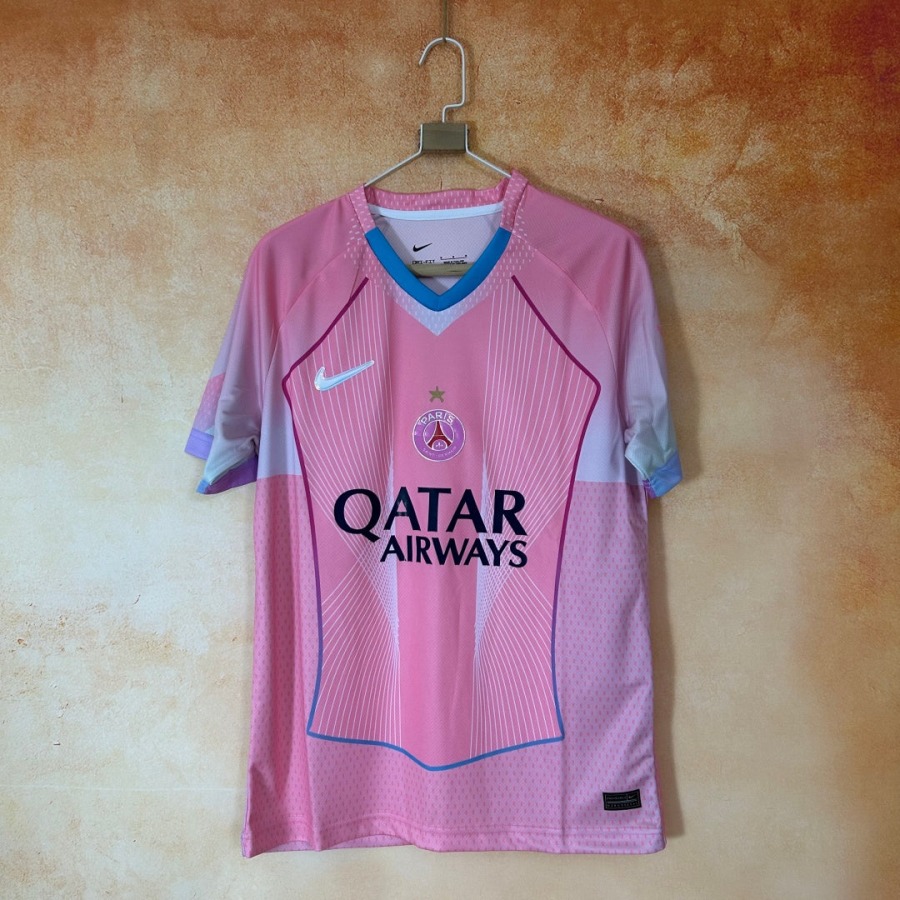 f29478c9d6996654d38d7e4dcd9aa1a1_e266f5e1-e2dd-49ad-8960-c6a4277f0039.jpg PSG 25/26 Roze Special Edition Shirt