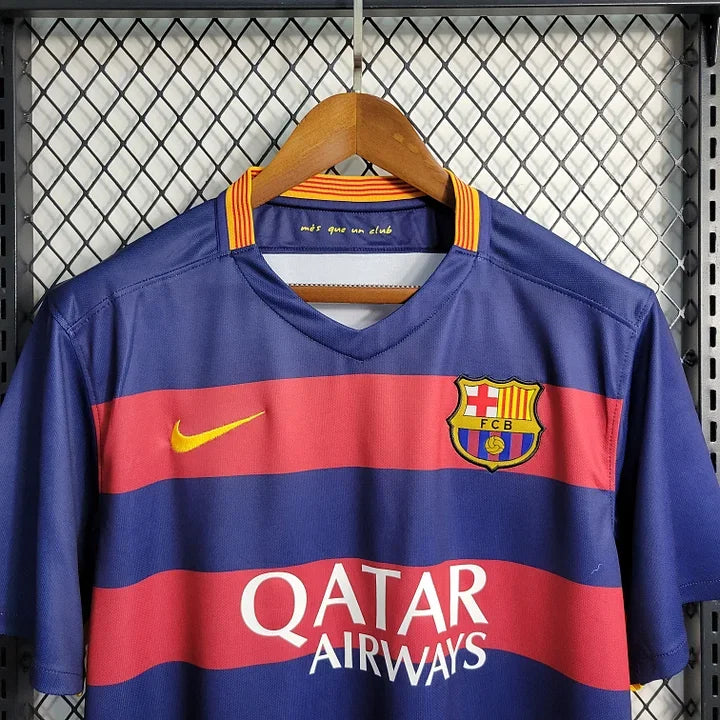 f70a6ae3a5def0daac2ce227f1568754.jpg Retro FC Barcelona Uitshirt 2015-2016