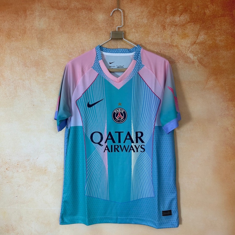 f9a30ab15c7f960593cbc64640bfa319_c7491f88-a123-4904-9a38-2131be2413ca.jpg PSG 2025/26 Blauw Special Edition Shirt