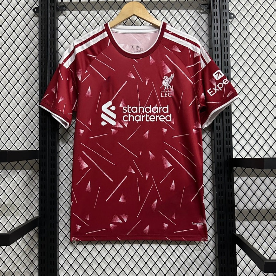 fd208271ddca4bba08542e7101a3f156.jpg Liverpool 2026/27 Thuisshirt