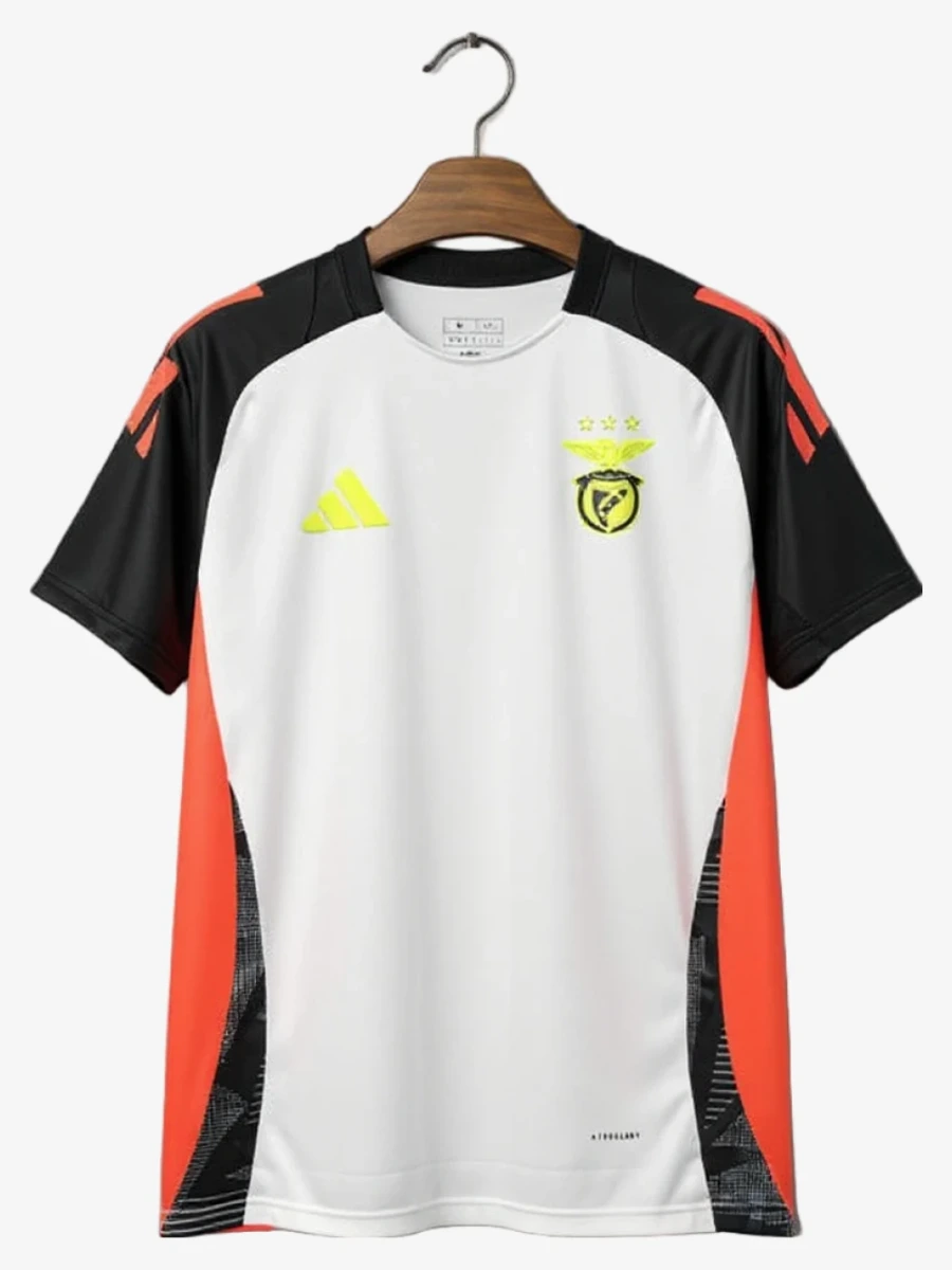maillot-benfica-avant-match-2024-2025 studio v12 Voetbalshirt Benfica Voorwedstrijd 2024-2025