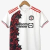 maillot-concept-manchester-united-edition-rose-2025-2026 studio v12 Concept Voetbalshirt Manchester United Roze Editie 2025-2026