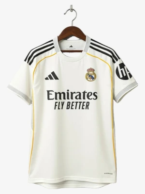 maillot-real-madrid-domicile-2025-2026 studio v12 Maillot Réal Madrid Domicile 2025-2026