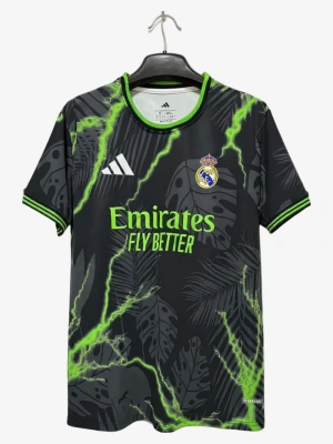 maillot-real-madrid-special-edition-2025-2026 studio v12 Maillot Real Madrid Special Édition 2025-2026